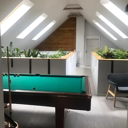 Apartment Zimo Taliandoeroegdi Mozihaz