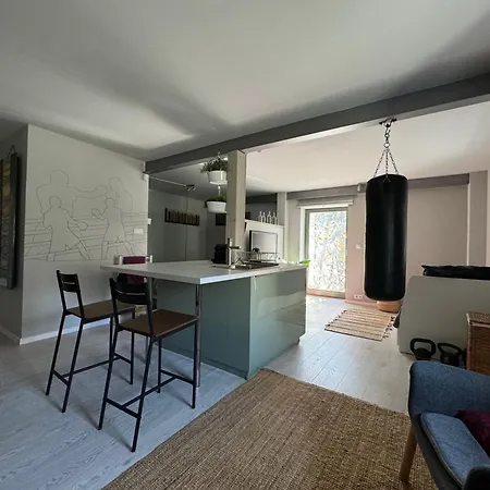 Zimo Taliandoeroegdi Mozihaz