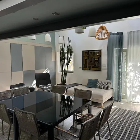 Zimo Taliandoeroegdi Mozihaz Appartement *