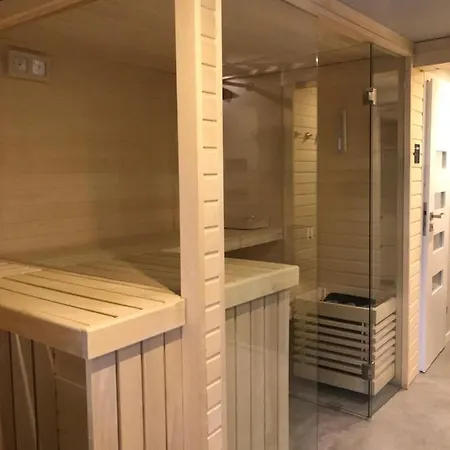 Apartament Zimo Taliandoeroegdi Mozihaz *
