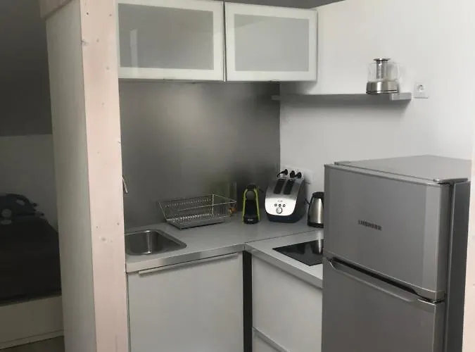 Zimo Taliandoeroegdi Mozihaz Appartement
