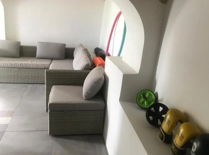 Zimo Taliandoeroegdi Mozihaz Appartement *