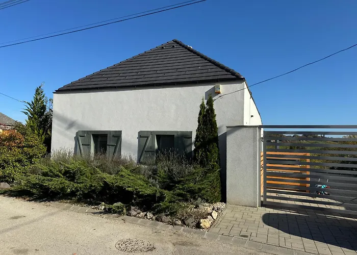 Appartement Zimo Taliandoeroegdi Mozihaz