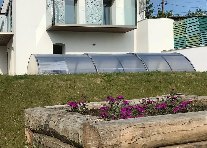 Zimo Taliandoeroegdi Mozihaz Appartement
